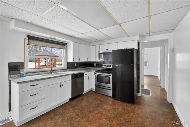 $249,900 | 9821 Zenith Drive, St. Louis, MO 63123