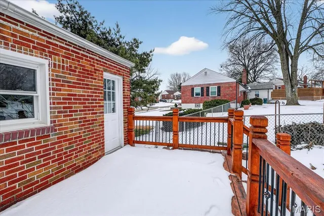 $249,900 | 9821 Zenith Drive, St. Louis, MO 63123