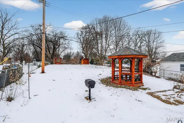 $249,900 | 9821 Zenith Drive, St. Louis, MO 63123