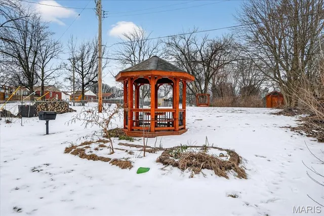 $249,900 | 9821 Zenith Drive, St. Louis, MO 63123