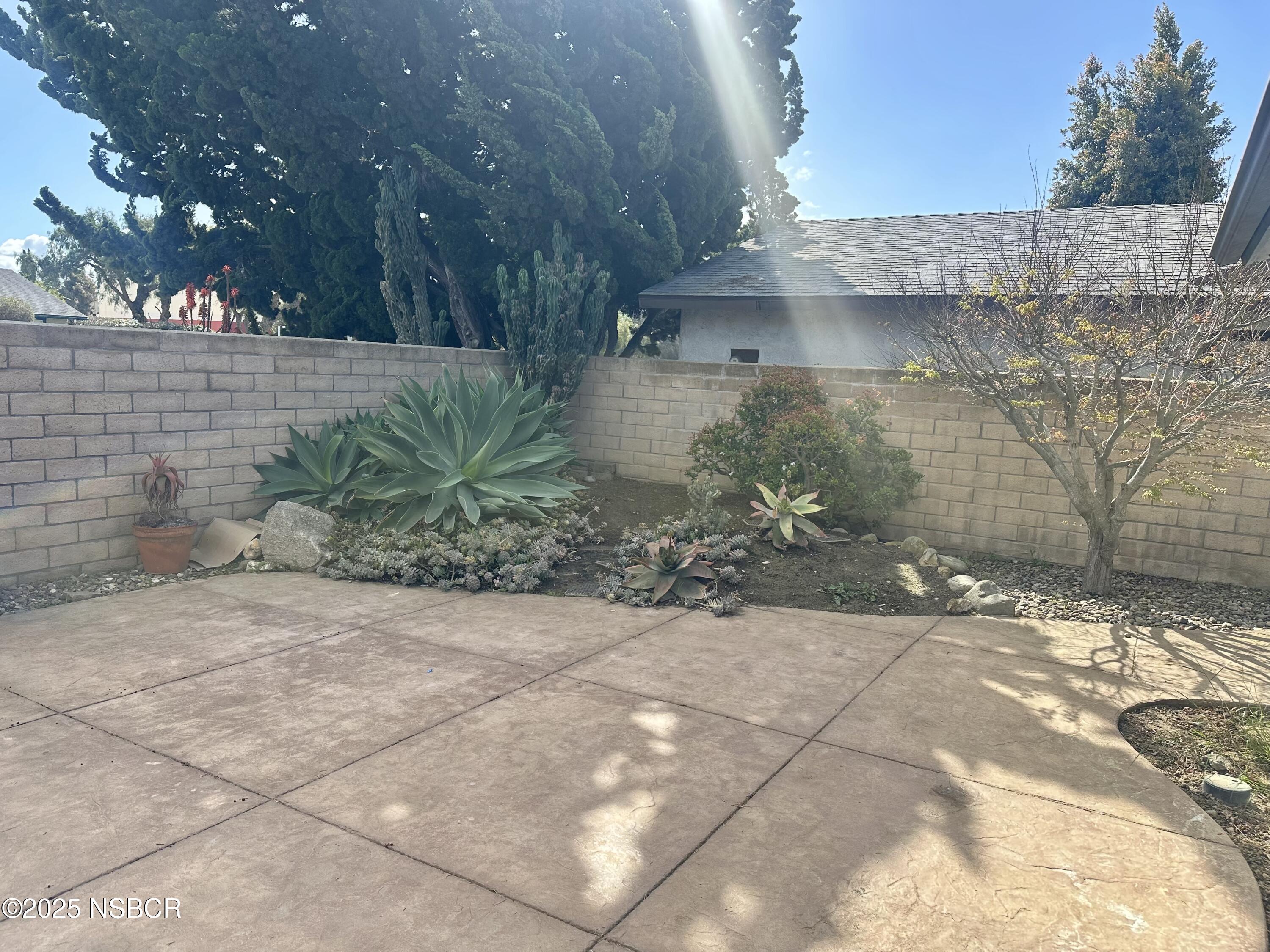 605 North 8th Street Lompoc, CA 93436 - Photo 2 of 17 IMG_3577