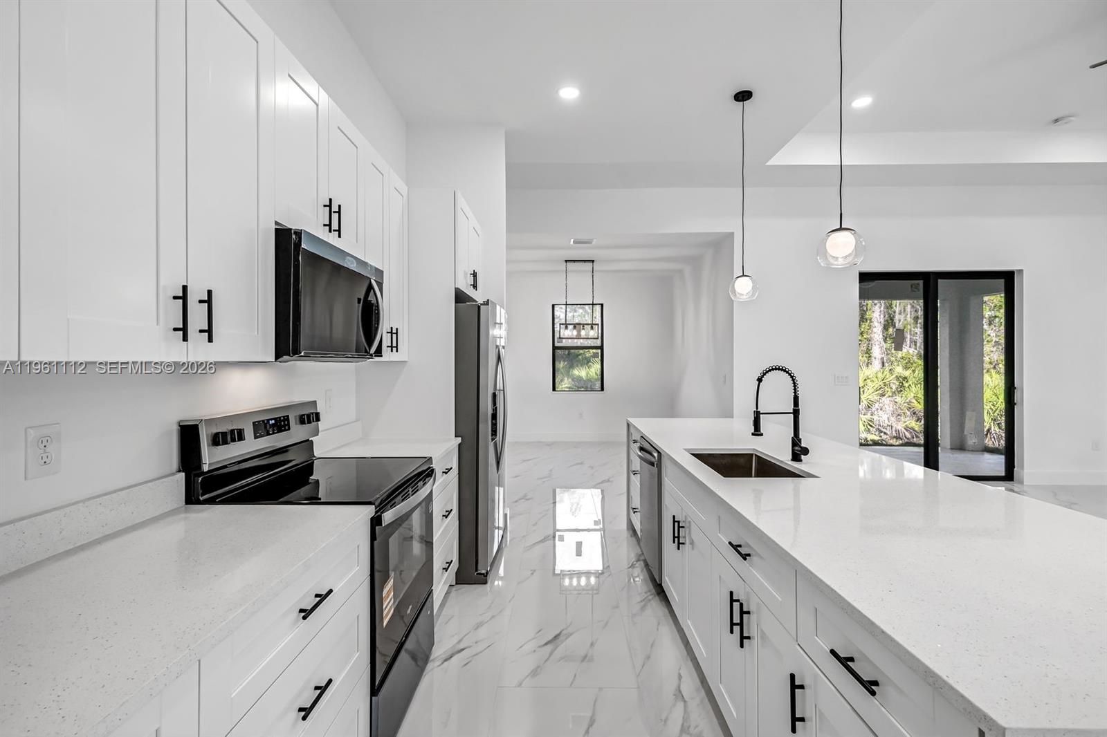 2113 Grayson Avenue Alva, FL 33920 - Photo 9 of 25