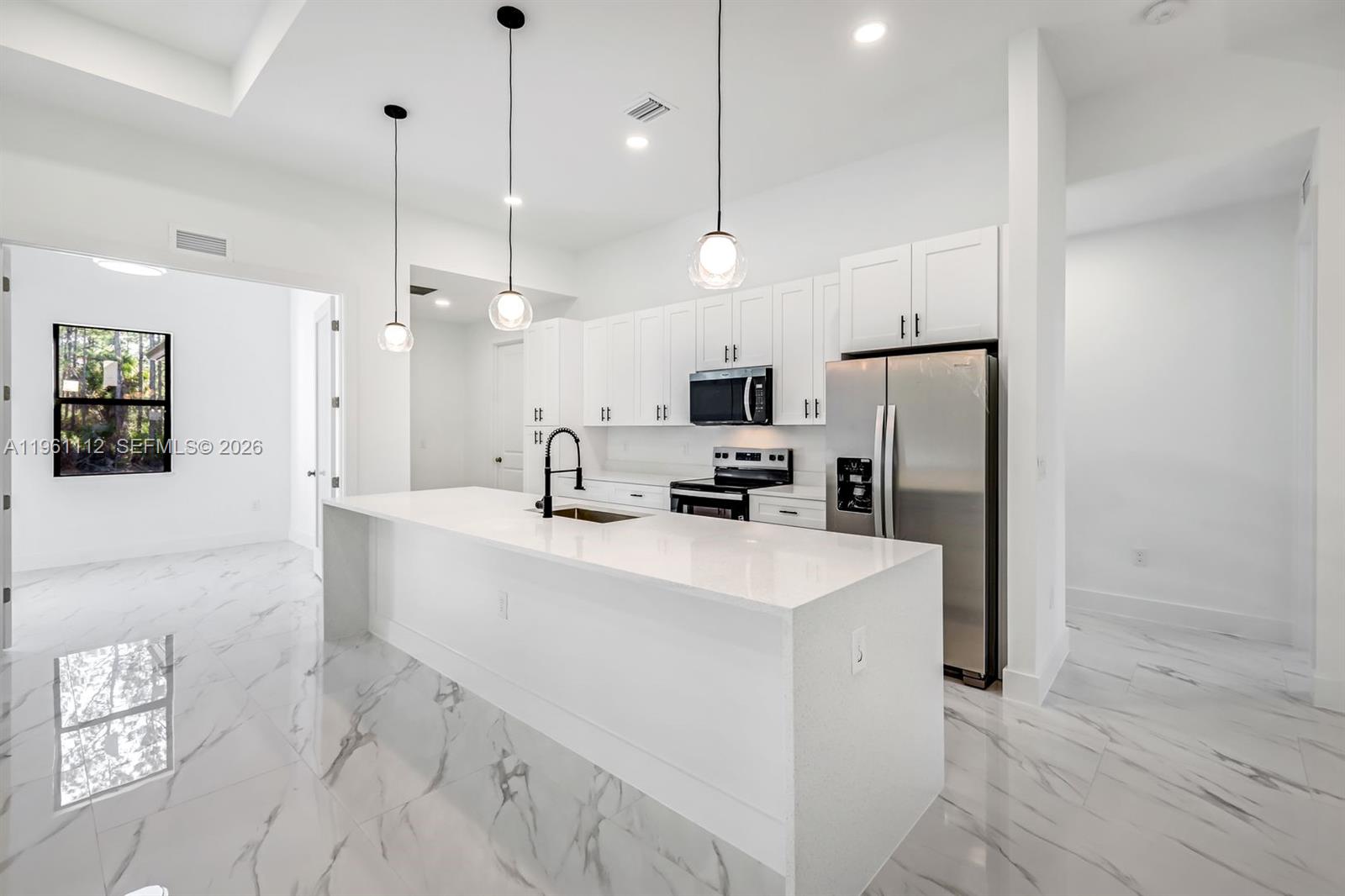 2113 Grayson Avenue Alva, FL 33920 - Photo 10 of 25