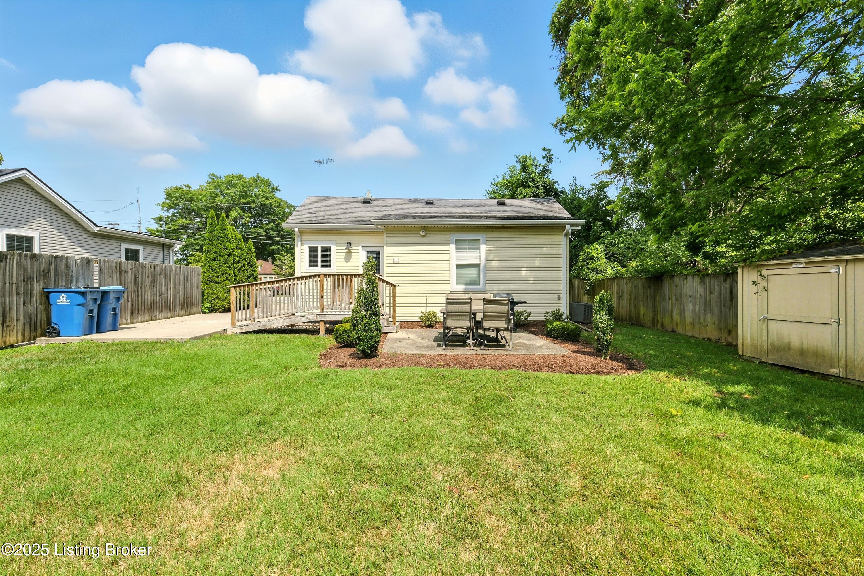 108 Evergreen Road Louisville, KY 40243 - Photo 34 of 44 108evergreen_louisvillerealestatemedia_1