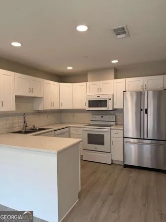 $2,000 | 504 Plymouth Lane, Alpharetta, GA 30009