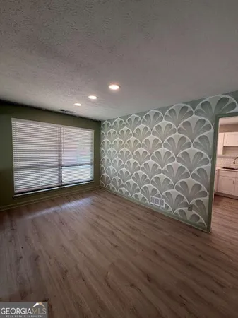 $2,000 | 504 Plymouth Lane, Alpharetta, GA 30009