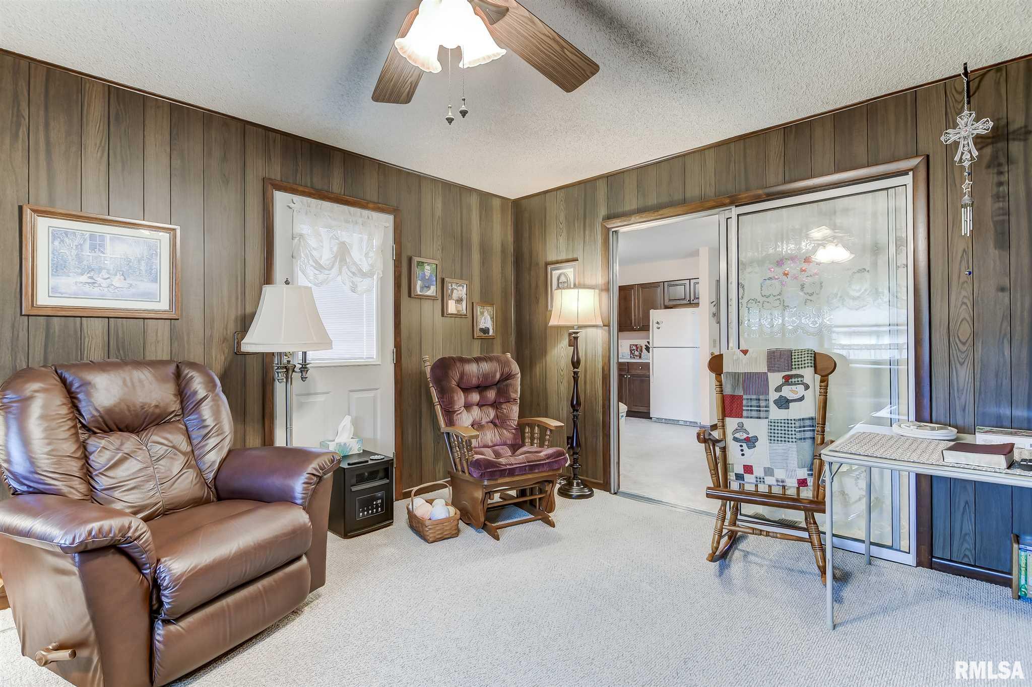 604 Rainbow Drive Athens, IL 62613 - Photo 16 of 27 Gallery Image 16
