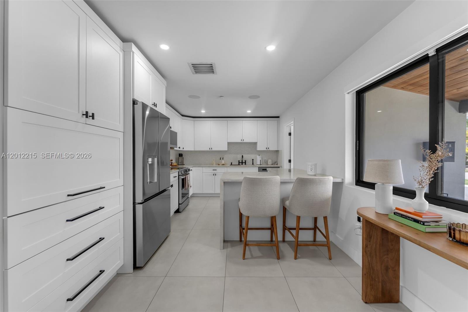 9250 Southwest 44th Street Miami, FL 33165 - Photo 11 of 55