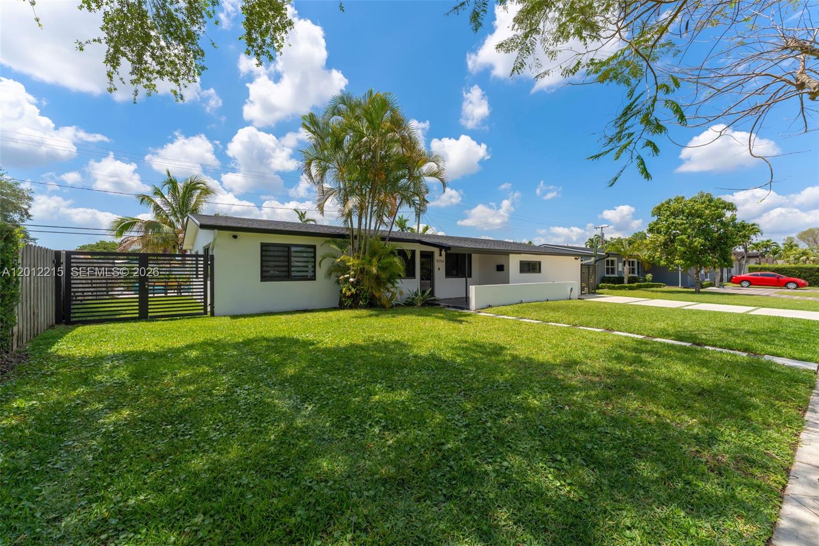 9250 Southwest 44th Street Miami, FL 33165 - Photo 2 of 55