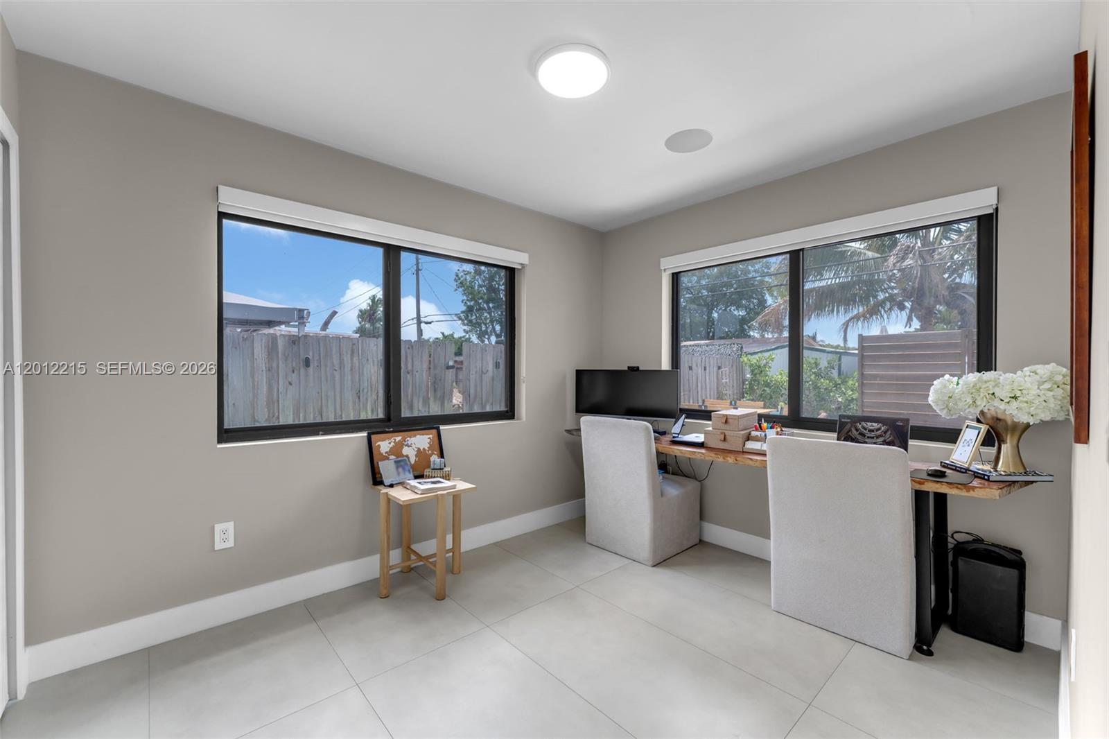 9250 Southwest 44th Street Miami, FL 33165 - Photo 33 of 55