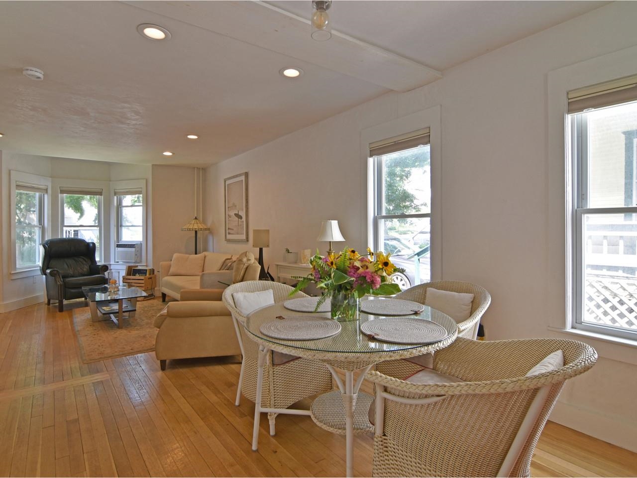 19 Spruce Street Burlington, VT 05401 - Photo 3 of 40