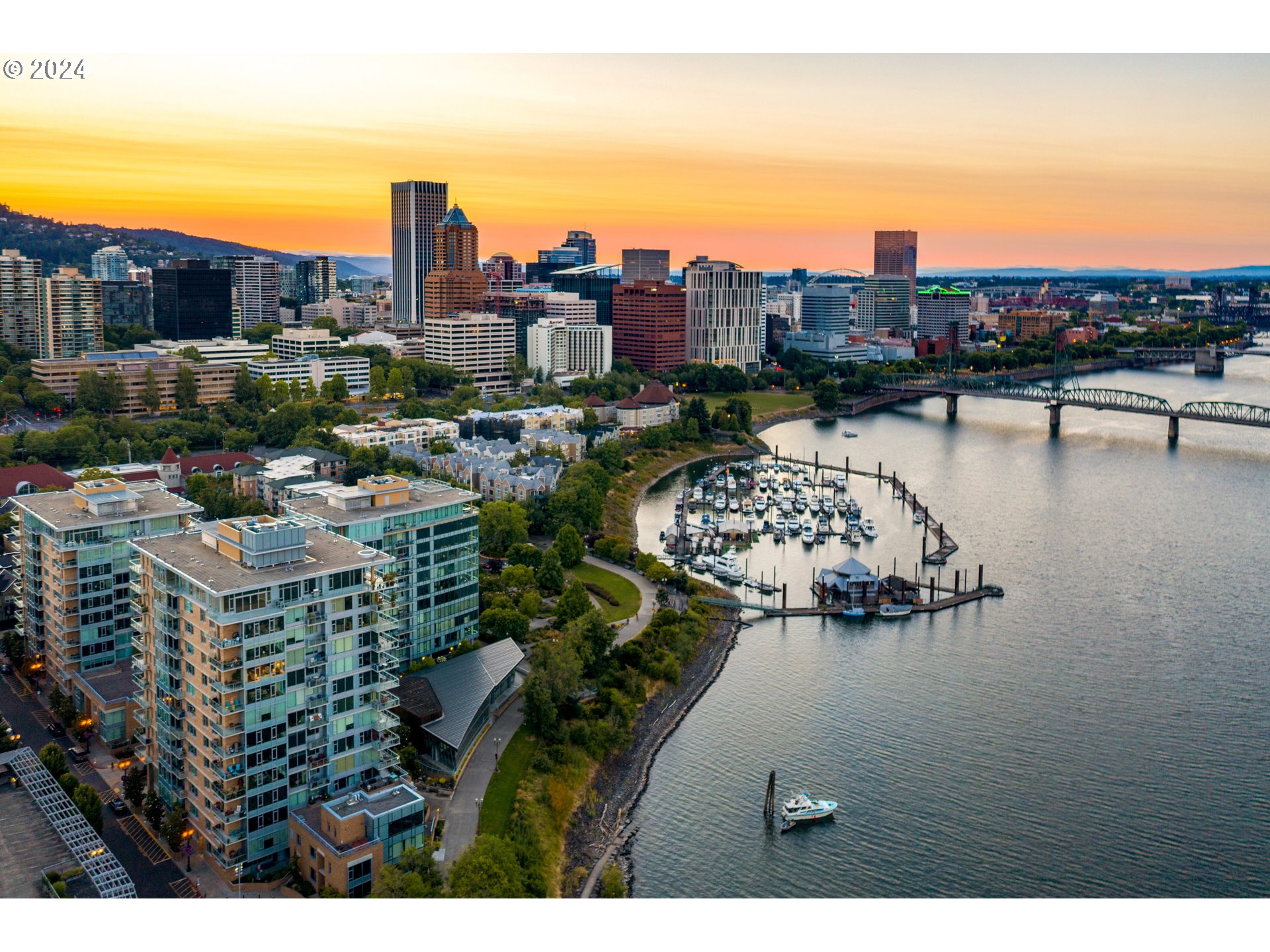 1920 South River Dr Unit E1003  