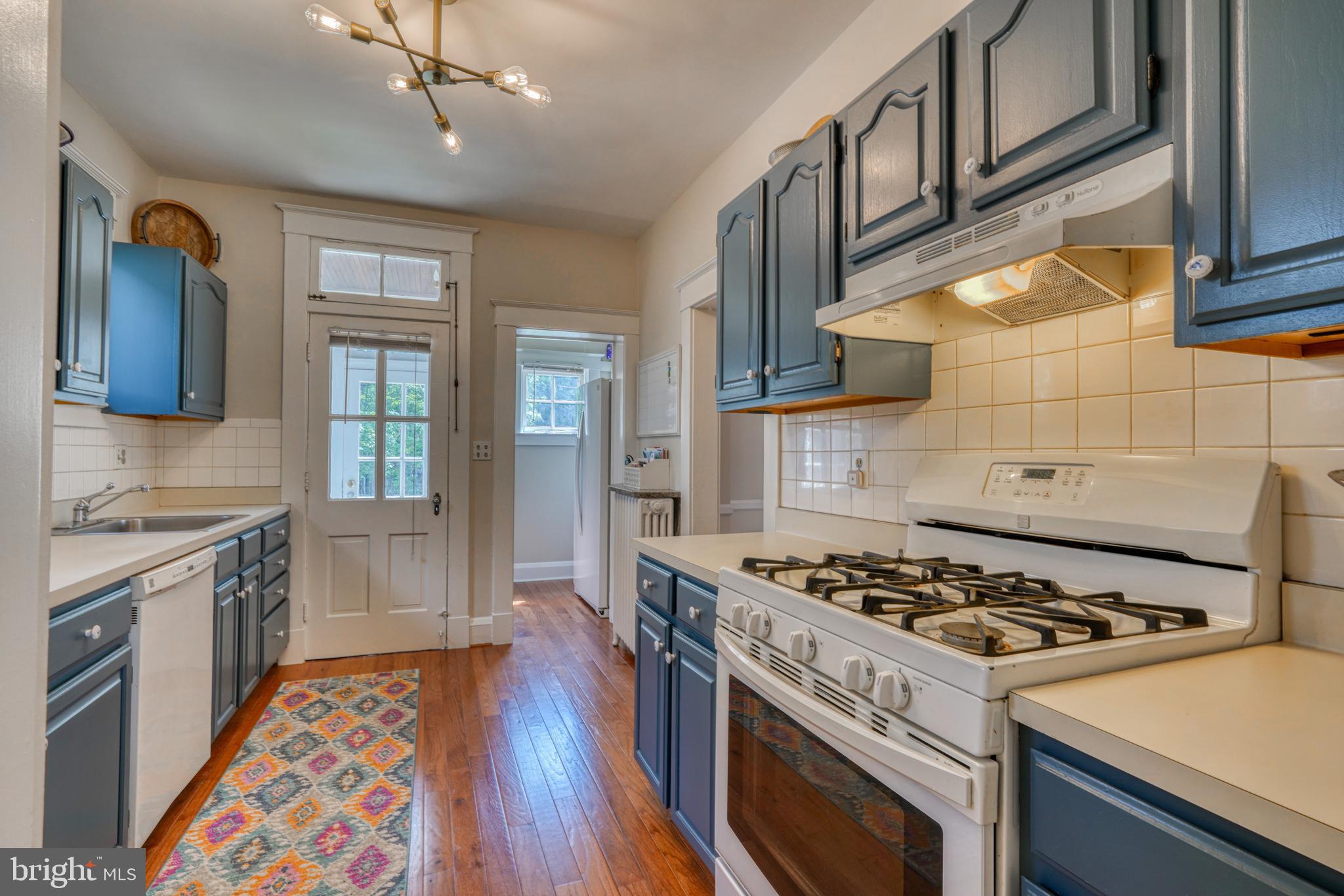 414 Westgate Road Baltimore, MD 21229 - Photo 14 of 44