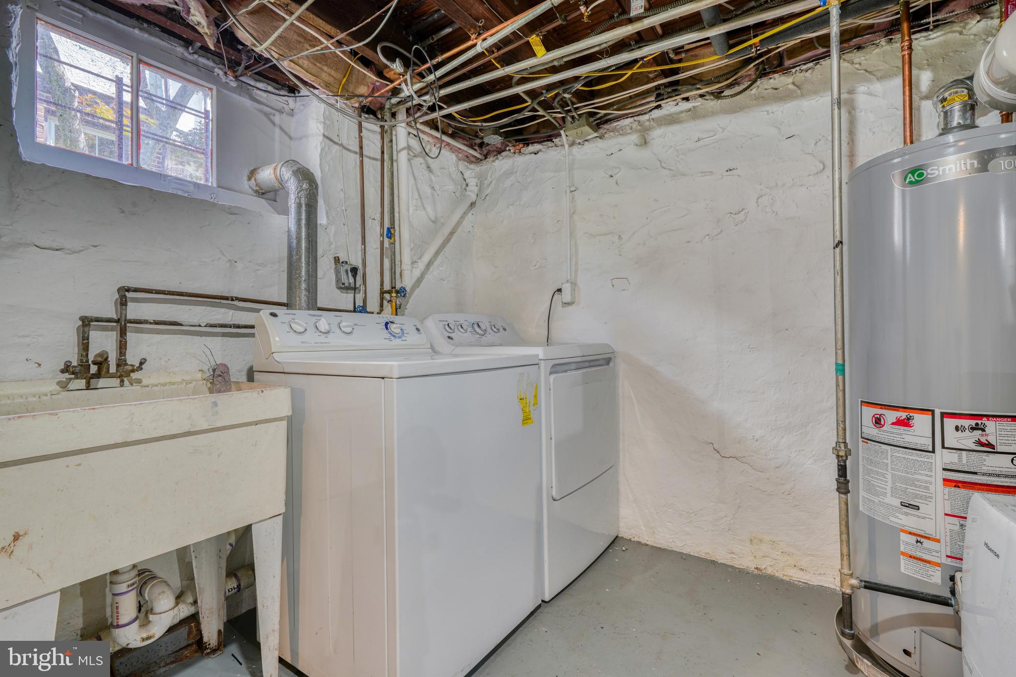 414 Westgate Road Baltimore, MD 21229 - Photo 33 of 44