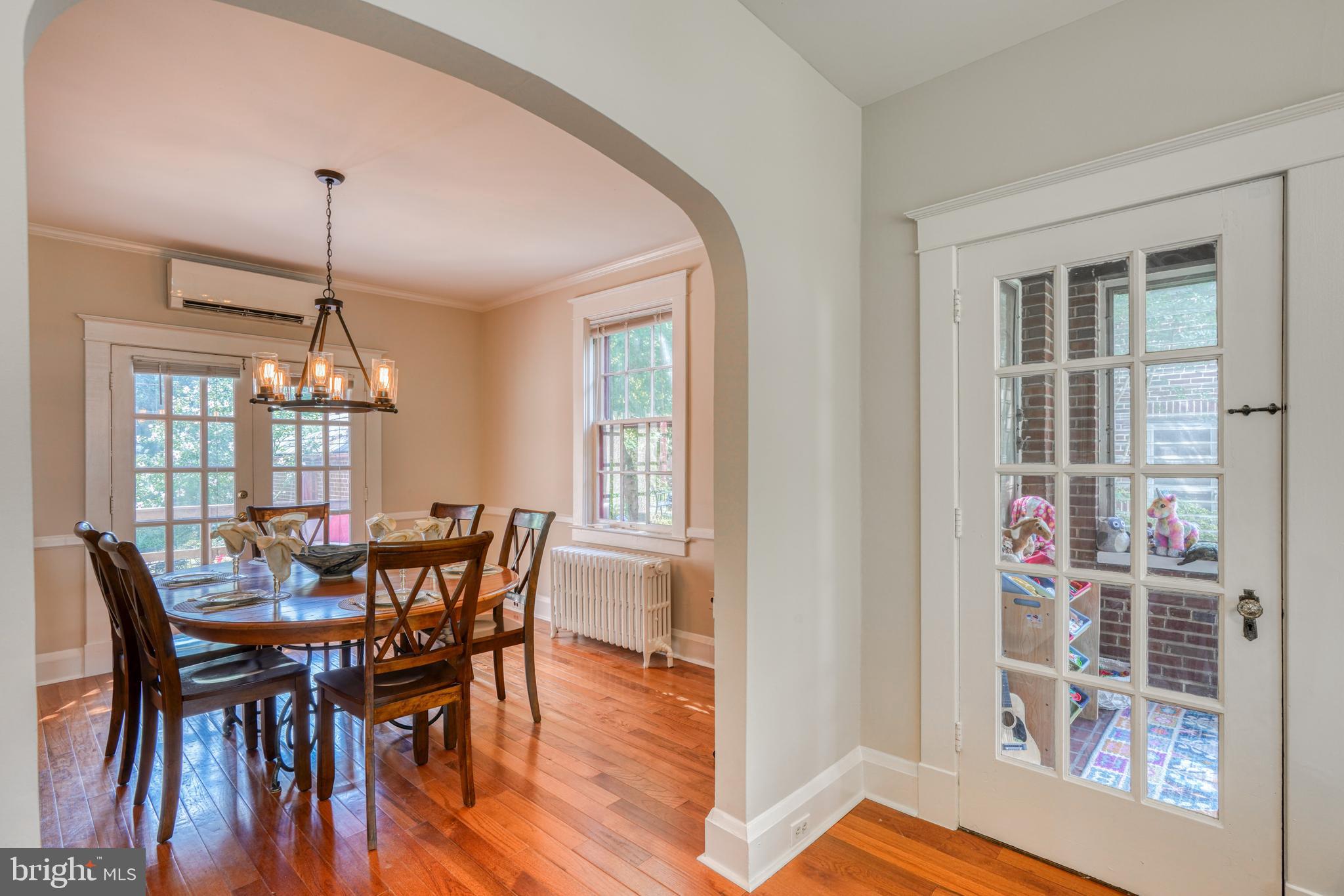 414 Westgate Road Baltimore, MD 21229 - Photo 5 of 44