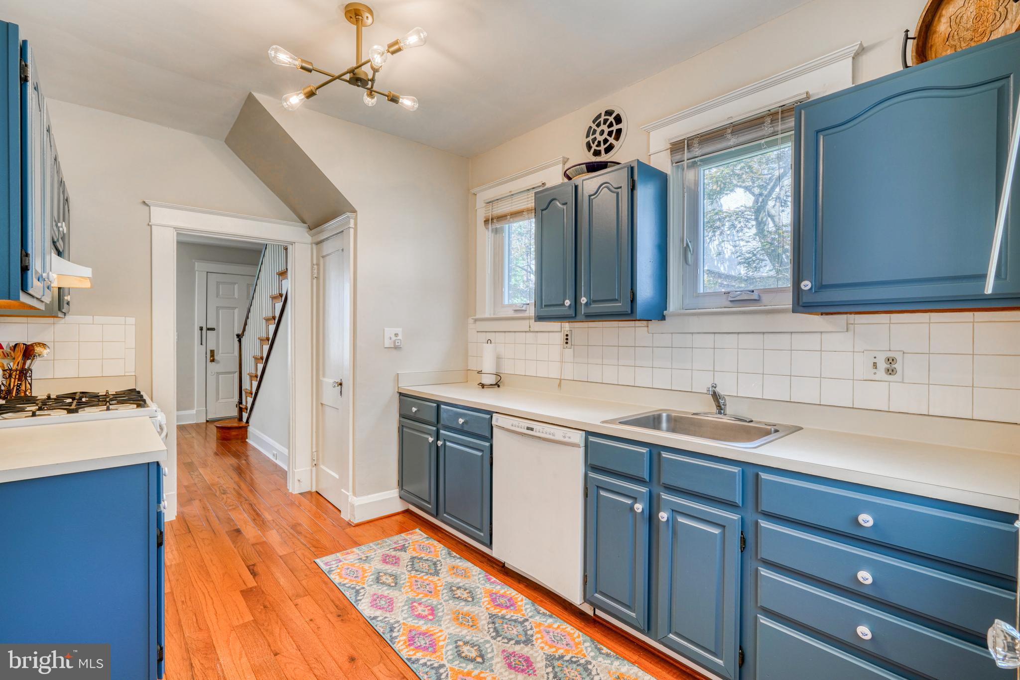 414 Westgate Road Baltimore, MD 21229 - Photo 10 of 44