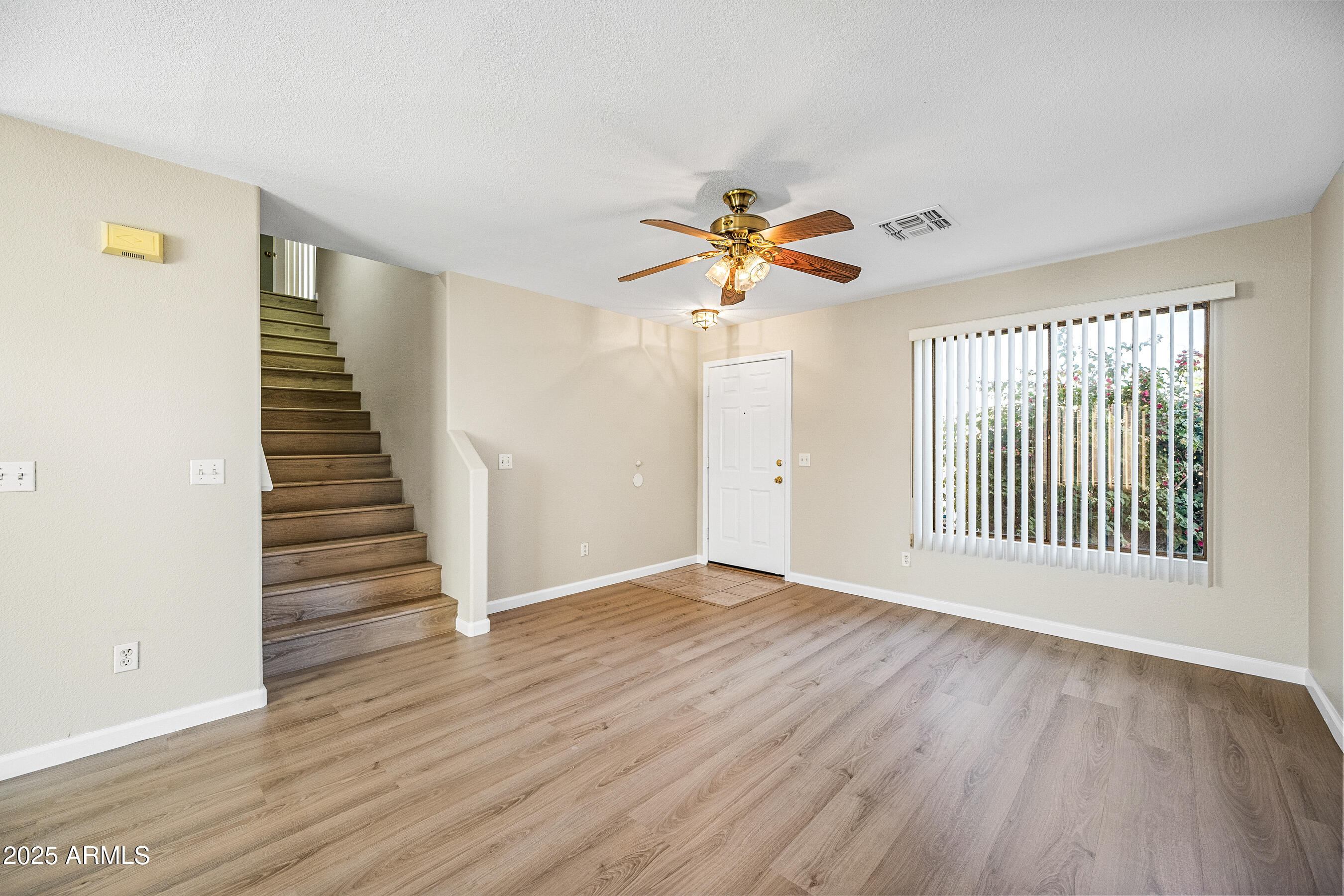 16175 West Adams Street Goodyear, AZ 85338 - Photo 3 of 27 3-16175WAS-ocupix-