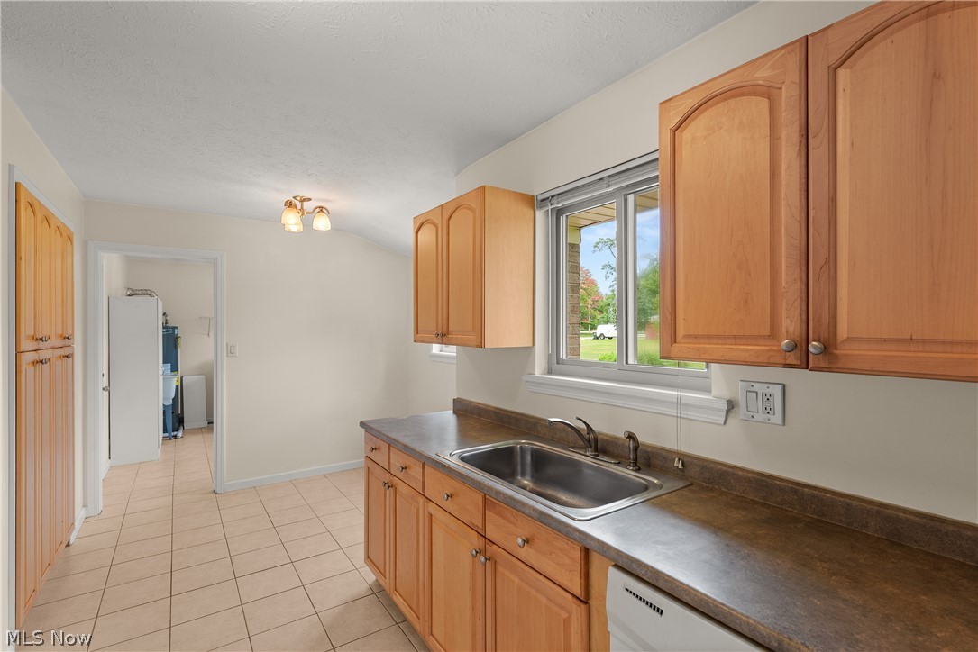 1525 Bonnie Road Macedonia, OH 44056 - Photo 11 of 37 Gallery Image 11