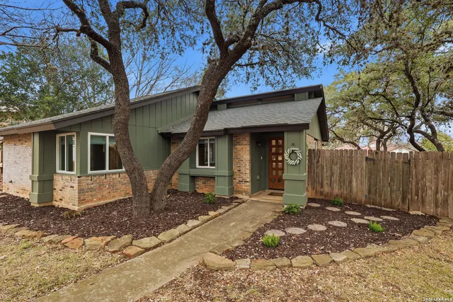 $319,000 | 13610 Cobble Way Circle, San Antonio, TX 78231