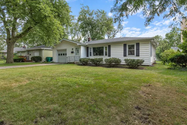 $2,100 | 1206 Campbell Street, Joliet, IL 60435