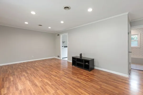 $2,100 | 1206 Campbell Street, Joliet, IL 60435