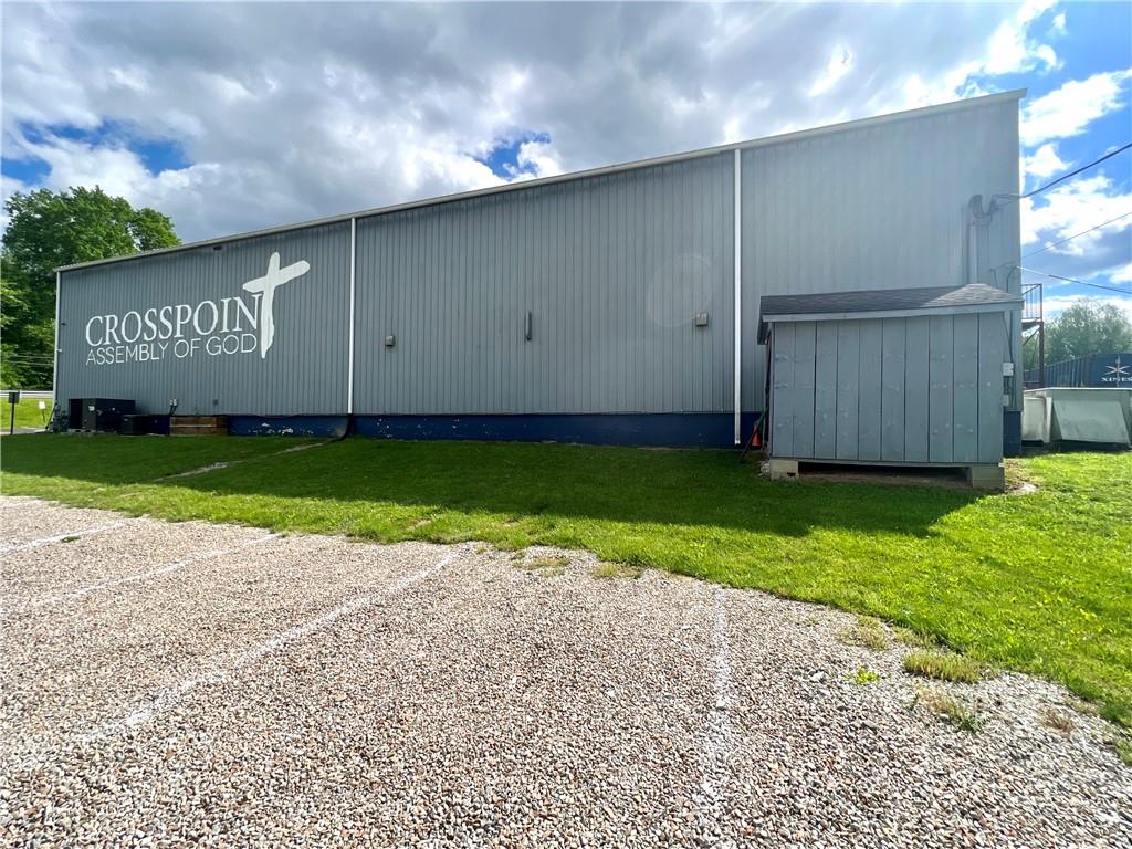 550 West George Street Carmichaels, PA 15320 - Photo 46 of 50 a view of a back yard of the house