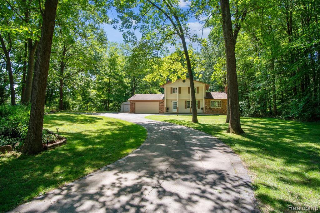11350 Parshall Road Fenton, MI 48430 - Photo 3 of 30