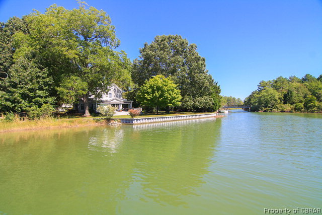4164 Bluff Point Road Kilmarnock, VA 22482 - Photo 5 of 45 Gallery Image 5