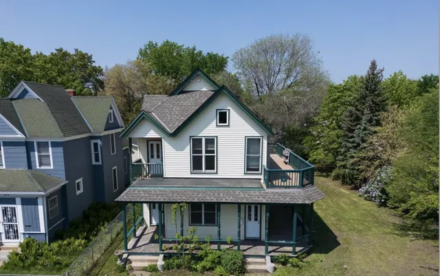 $460,000 | 2502 18th Avenue South, Minneapolis, MN 55404