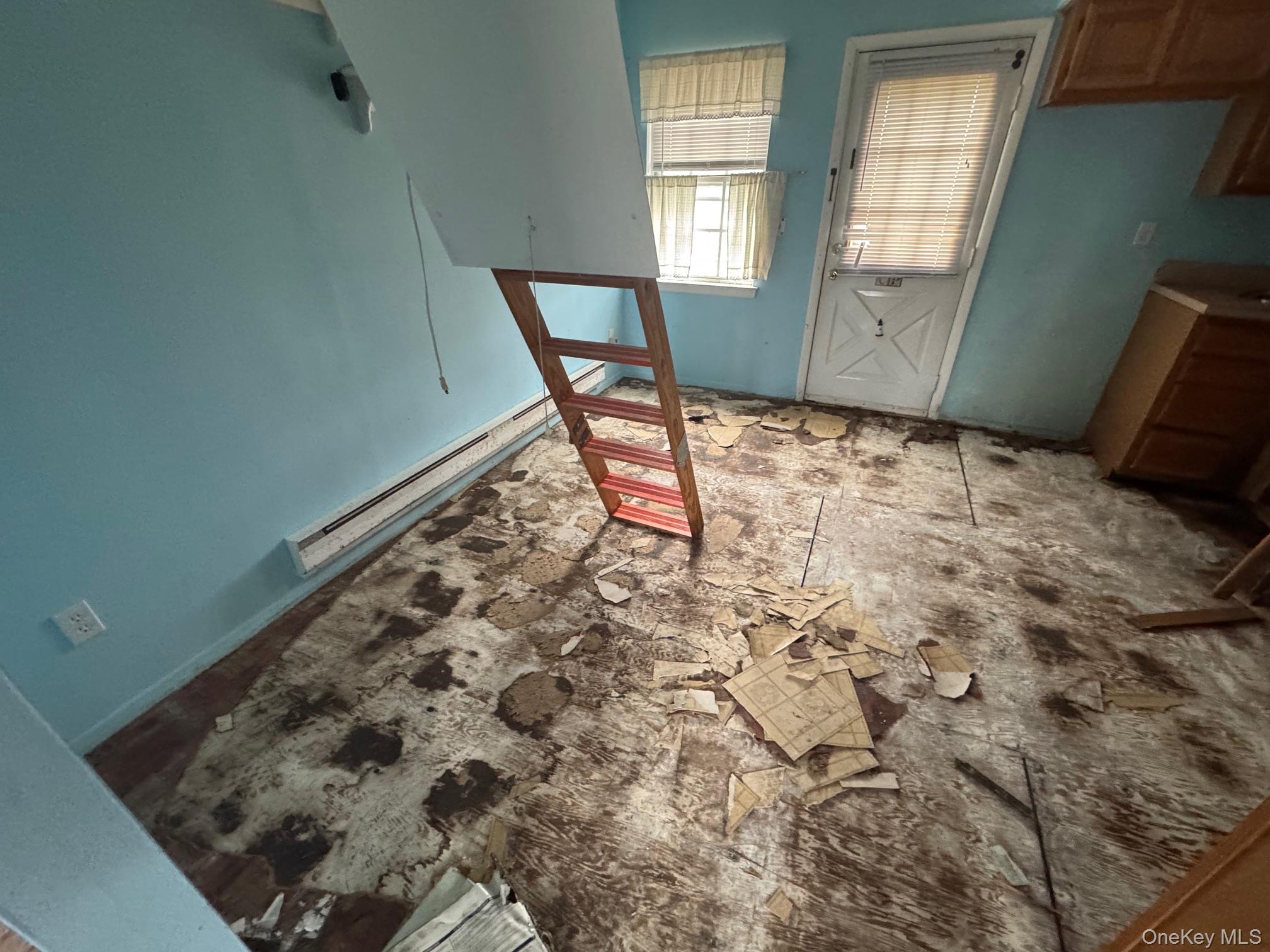 1000 9th Street, Unit D28 Greenport, NY 11944 - Photo 5 of 7