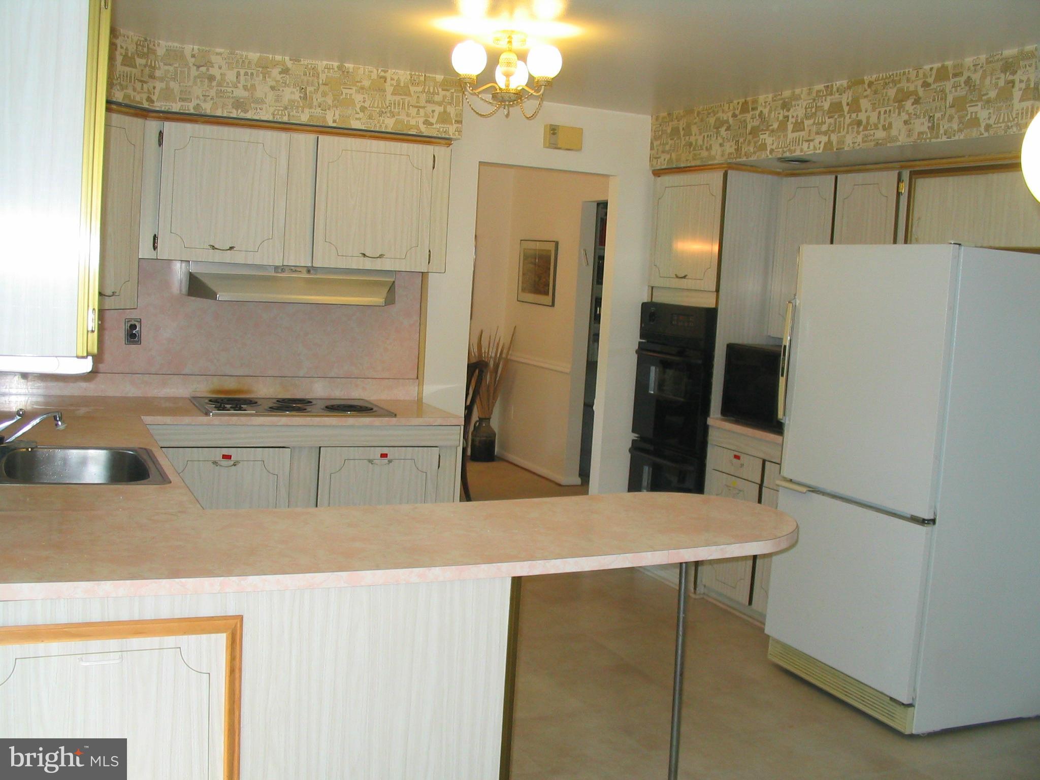 1218 North Belgrade Road Silver Spring, MD 20902 - Photo 13 of 27 Kitchen