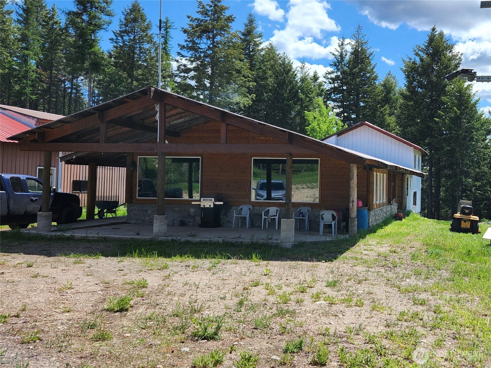 363 Sheridan Road Republic, WA 99166 - Photo 2 of 40
