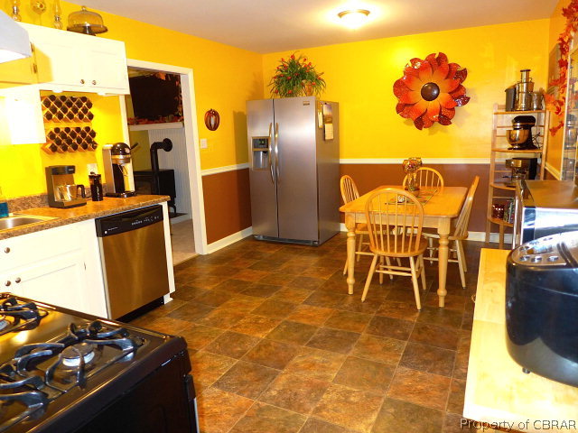 7585 Walnut Road Gloucester, VA 23061 - Photo 7 of 25 Gallery Image 7