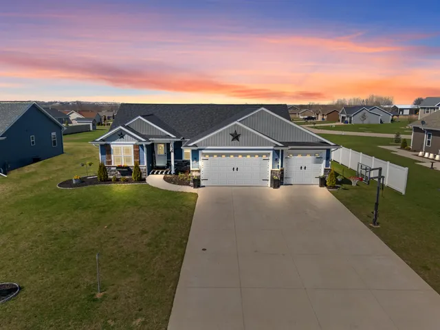 $490,000 | N1642 Kas Drive, Greenville, WI 54942