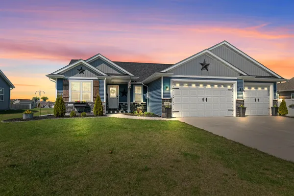 $490,000 | N1642 Kas Drive, Greenville, WI 54942