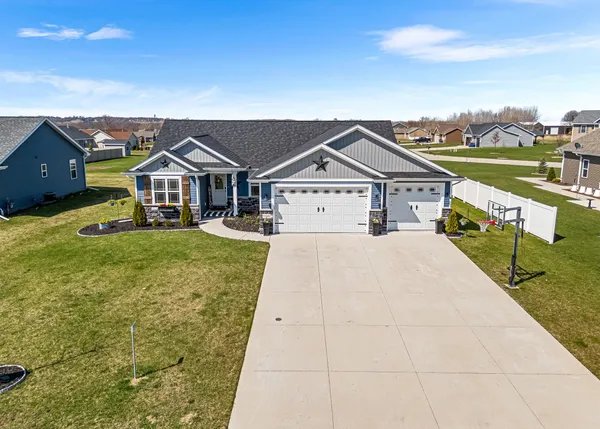$490,000 | N1642 Kas Drive, Greenville, WI 54942