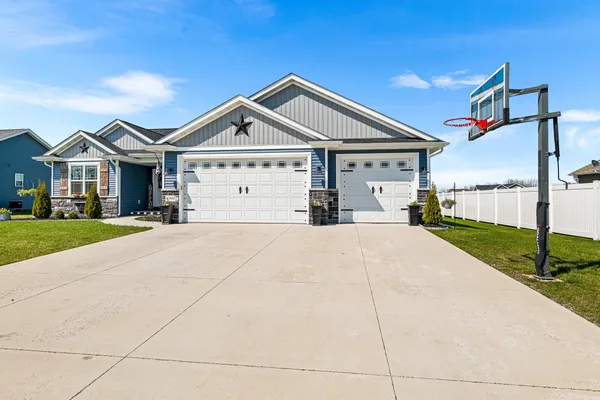 $490,000 | N1642 Kas Drive, Greenville, WI 54942