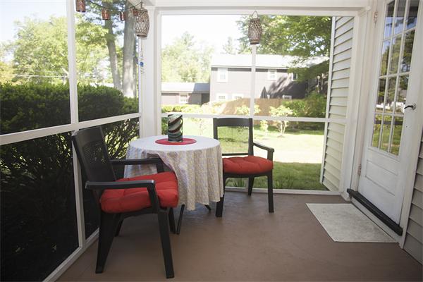 8 Delwood Road Chelmsford, MA 01824 - Photo 10 of 21 Gallery Image 10
