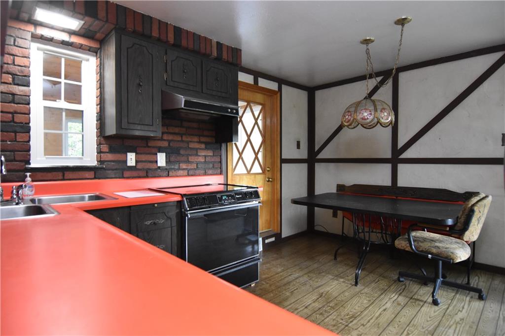 4237 School Street Homestead, PA 15120 - Photo 13 of 46