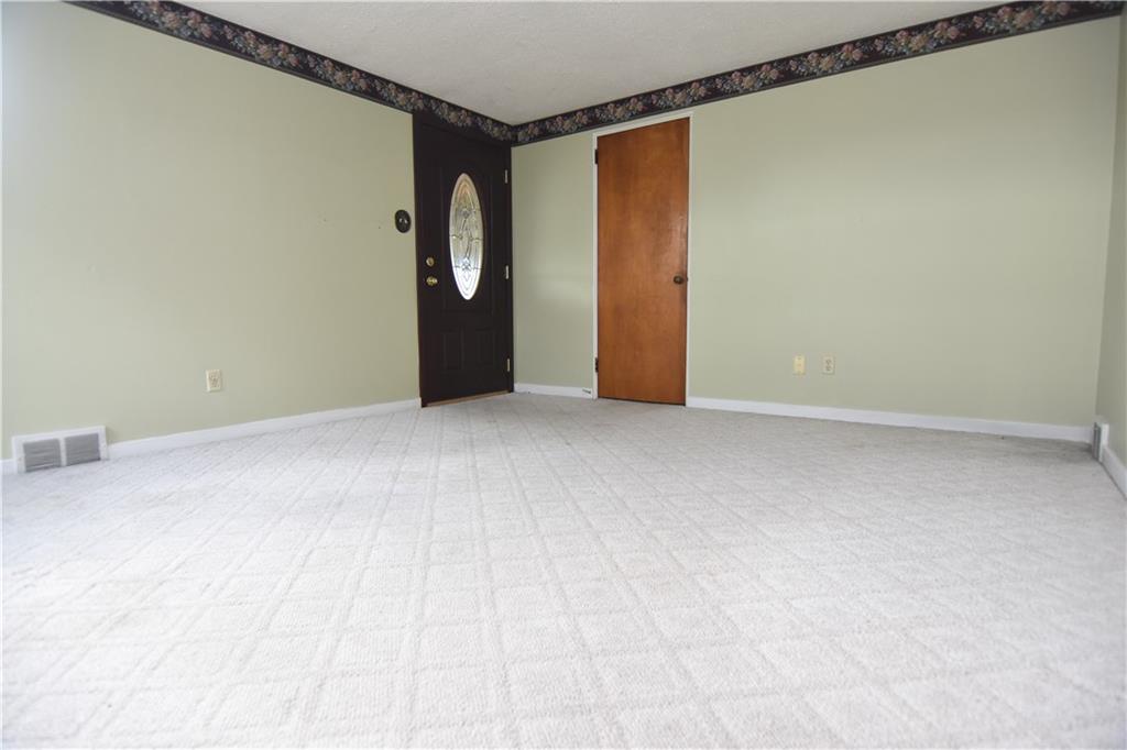 4237 School Street Homestead, PA 15120 - Photo 6 of 46