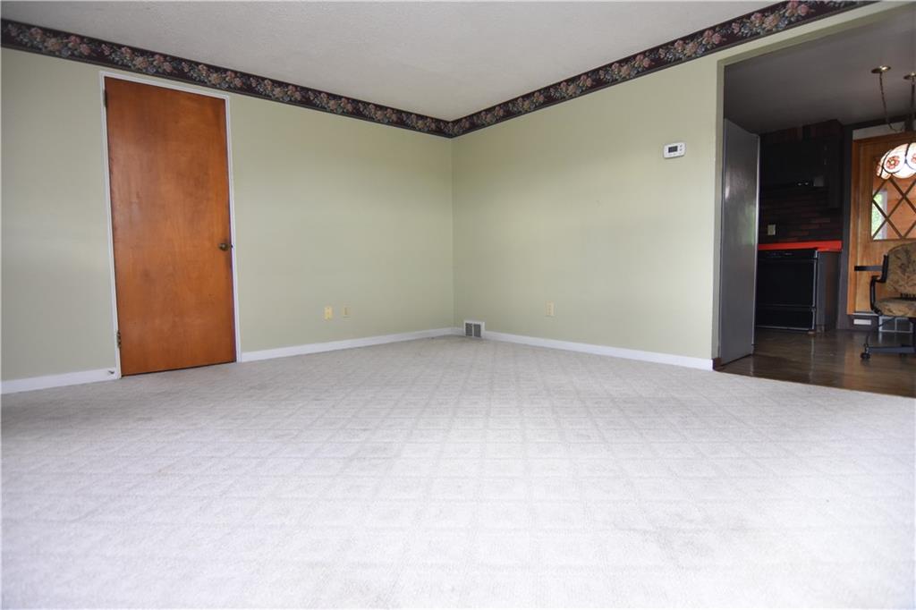 4237 School Street Homestead, PA 15120 - Photo 8 of 46