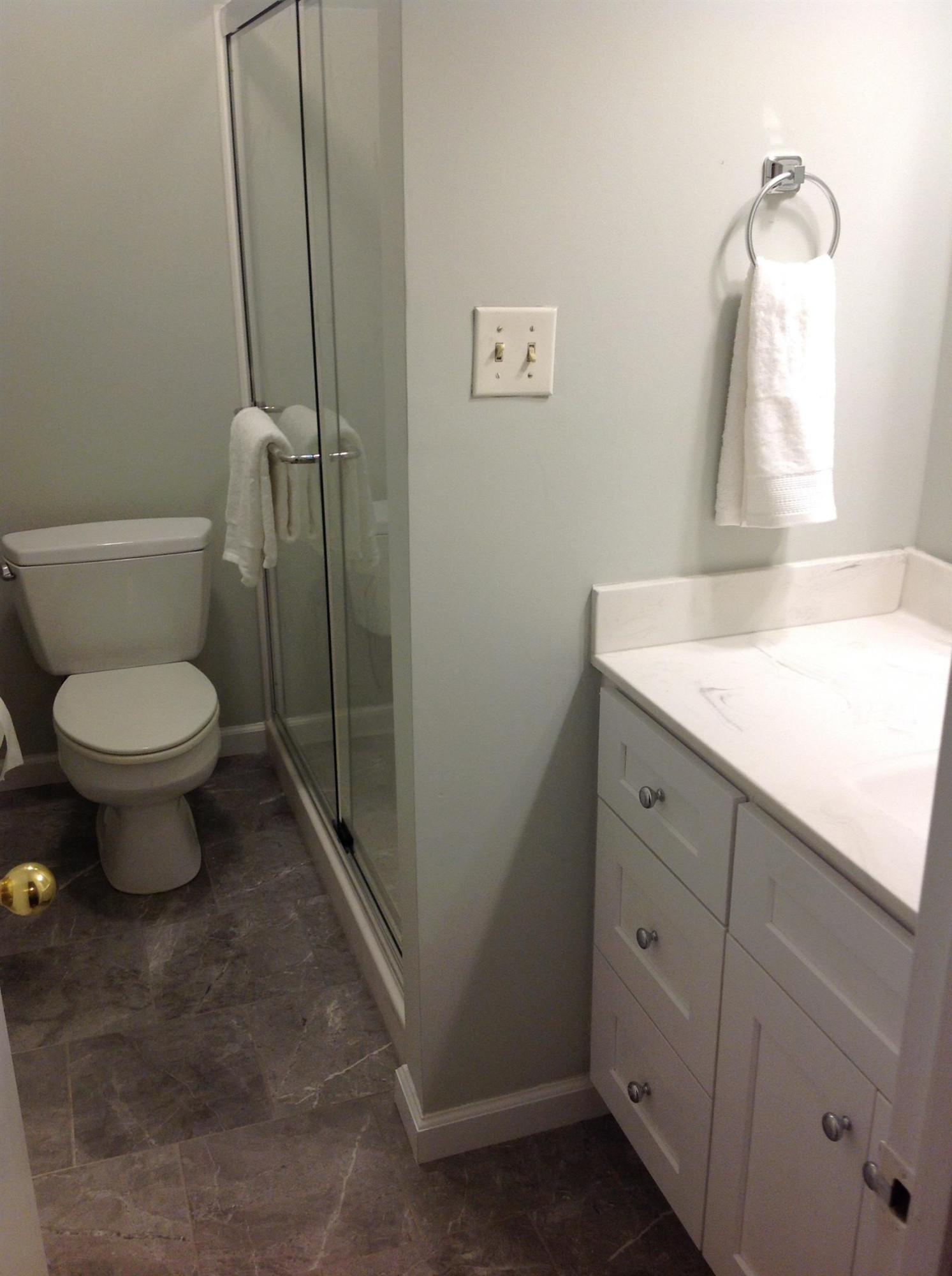 6325 New Market Way, Unit 6325 Raleigh, NC 27615 - Photo 7 of 13 Hall Bath