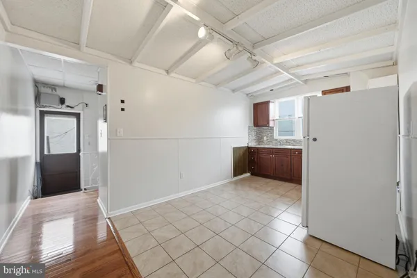 $1,200 | 2413 South 4th Street, Philadelphia, PA 19148