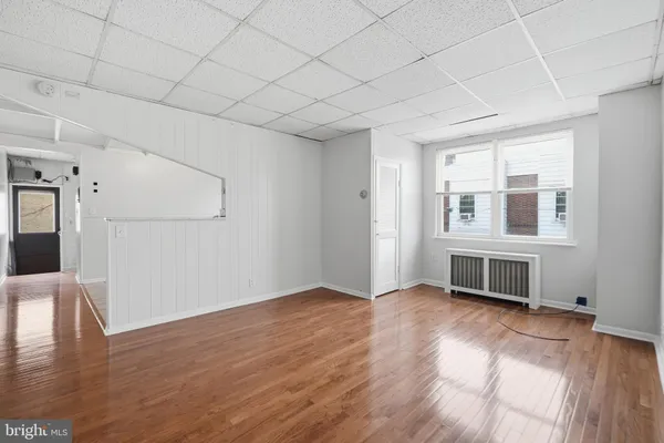 $1,200 | 2413 South 4th Street, Philadelphia, PA 19148