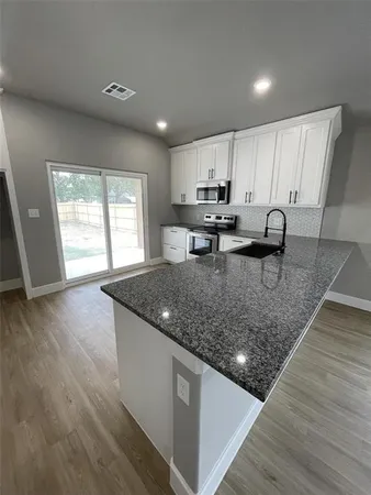 $1,800 | 626 West Florence Street, Denison, TX 75020