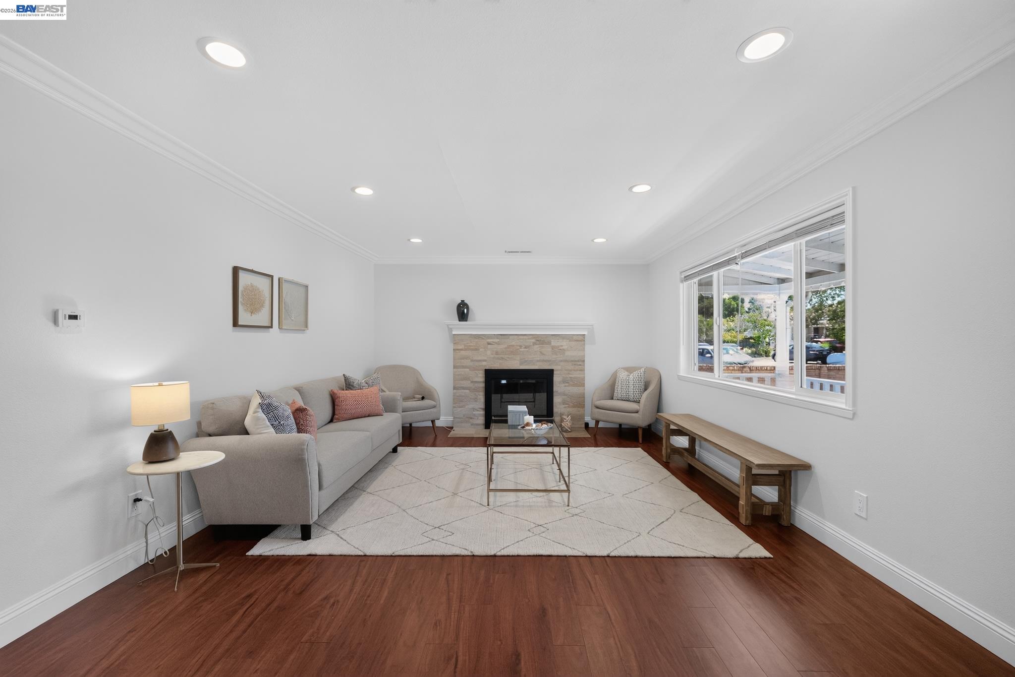 20556 Forest Avenue Castro Valley, CA 94546 - Photo 6 of 28
