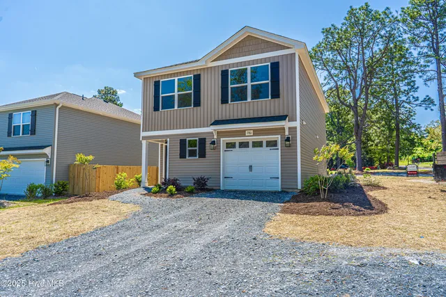 $350,000 | 780 West Illinois Avenue, Southern Pines, NC 28387