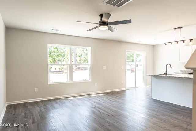 $350,000 | 780 West Illinois Avenue, Southern Pines, NC 28387