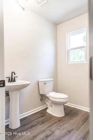 $350,000 | 780 West Illinois Avenue, Southern Pines, NC 28387