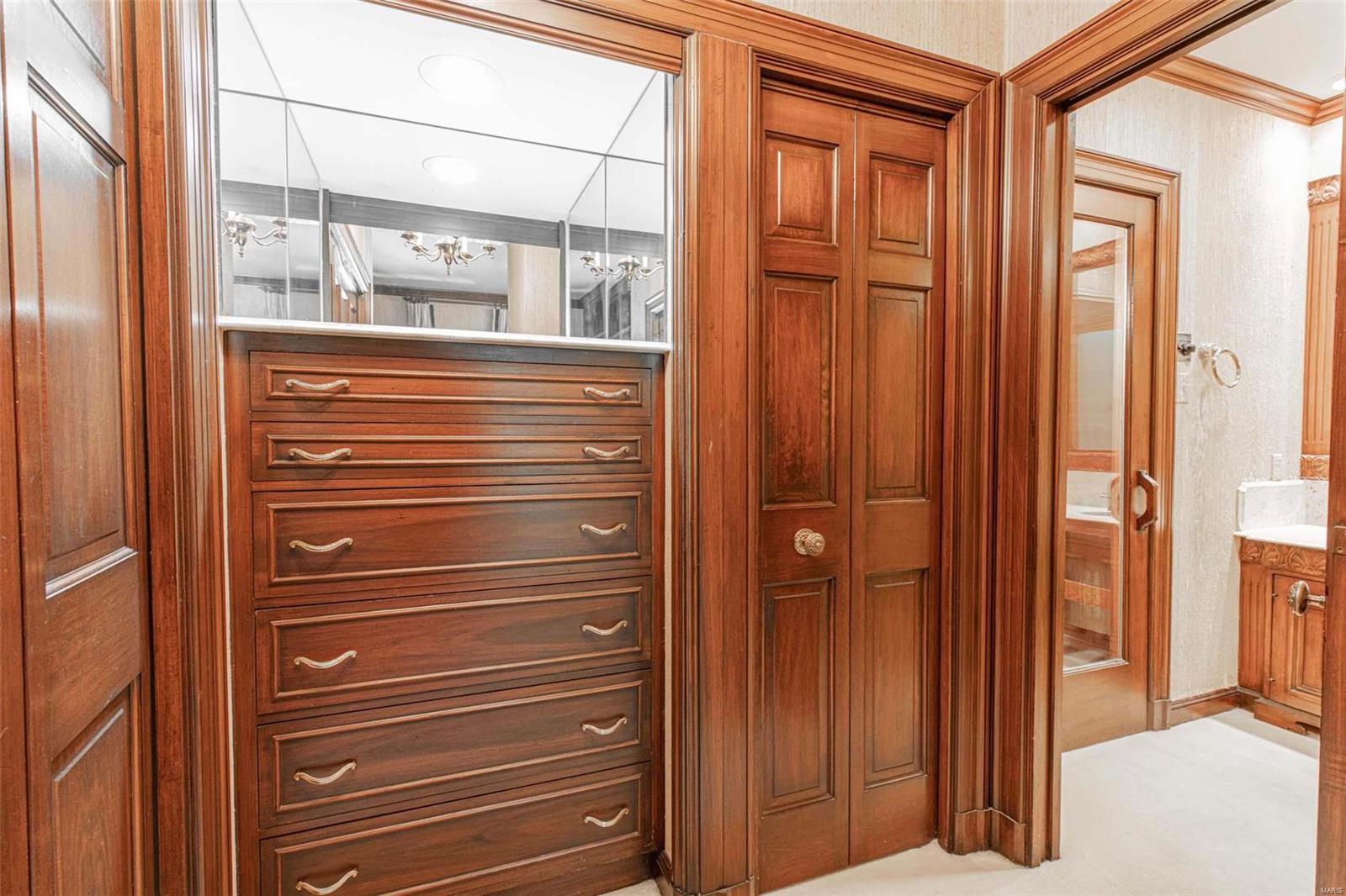 10095 Winding Ridge Road St. Louis, MO 63124 - Photo 34 of 62 Gallery Image 34